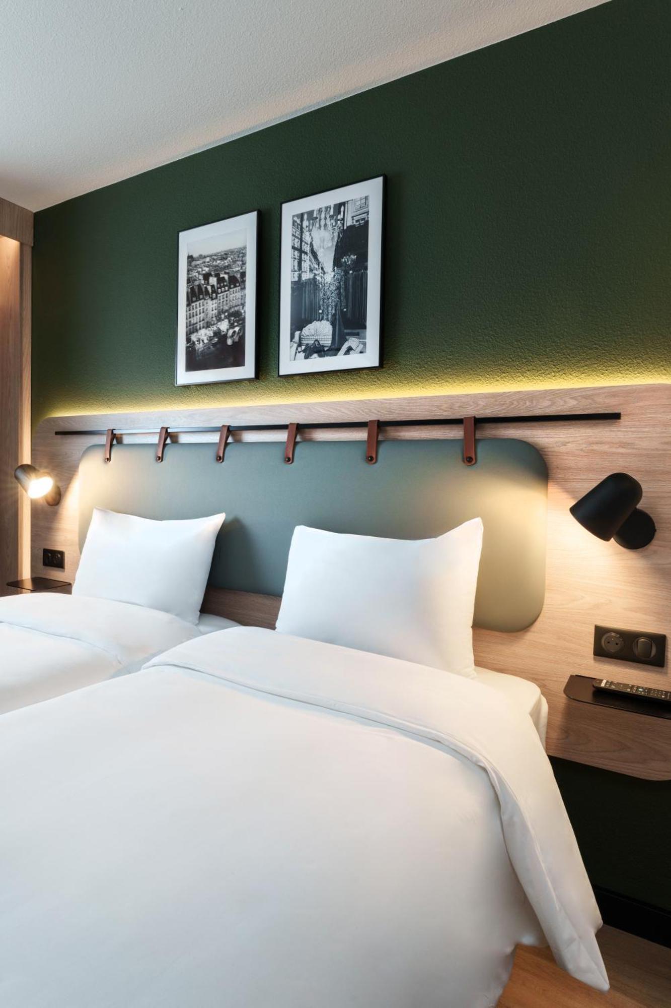Hotel Campanile Paris Ouest - - La Défense 3*