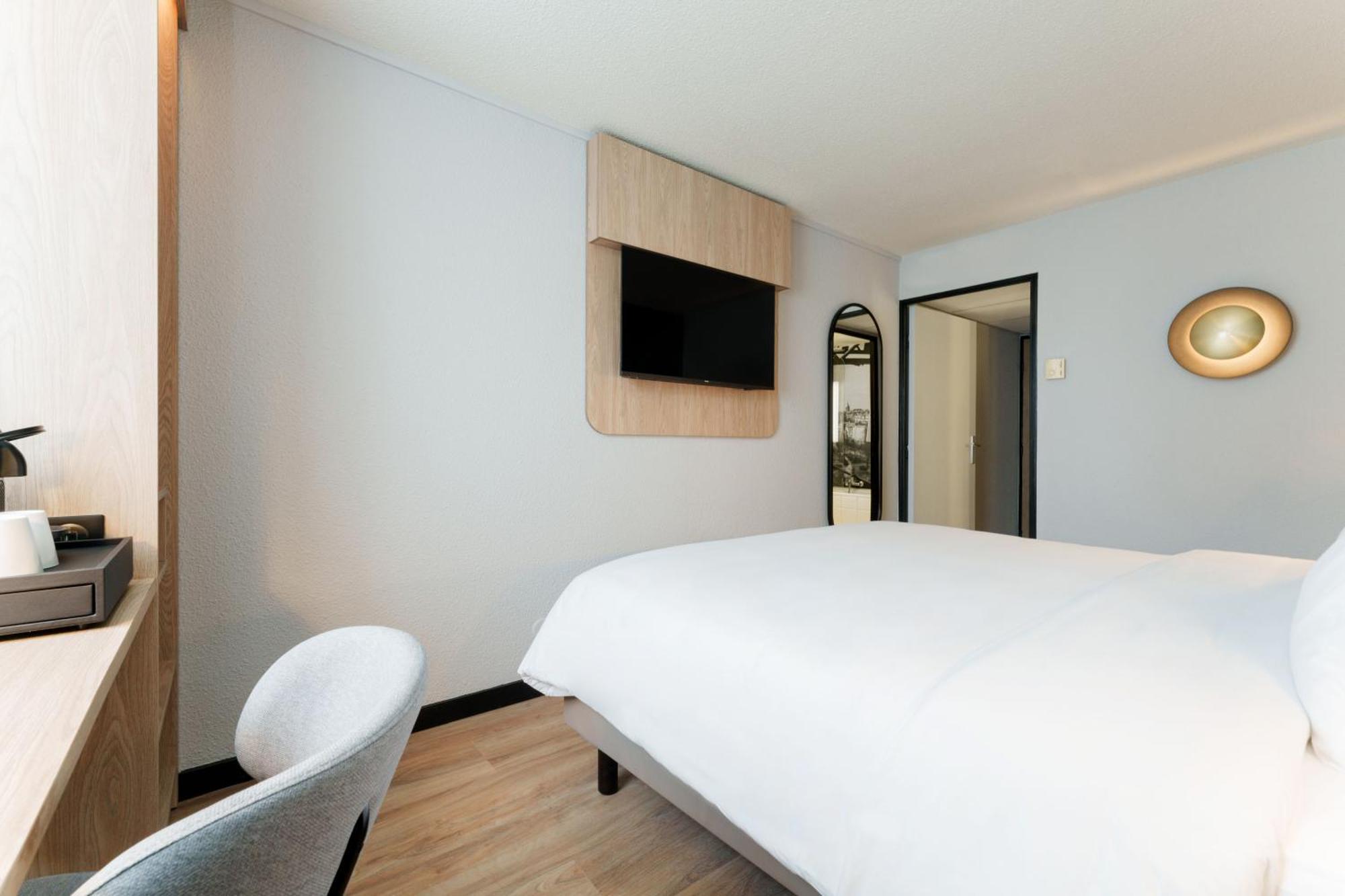 Hotel Campanile Paris Ouest - - La Défense